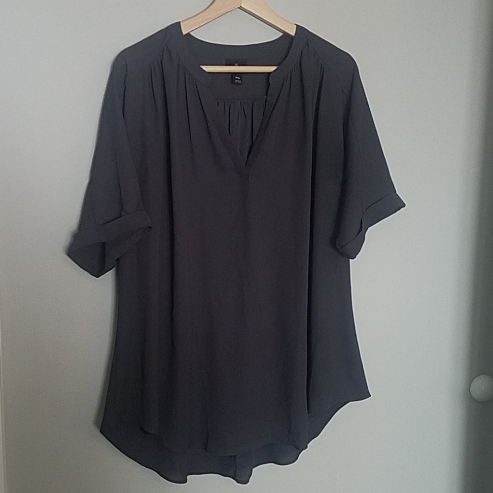 3 FOR $15!! V neck loose blouse